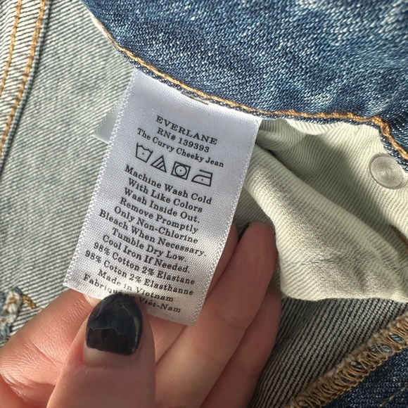 Everlane the Curvy Cheeky Jean Ankle - Picture 7 of 7